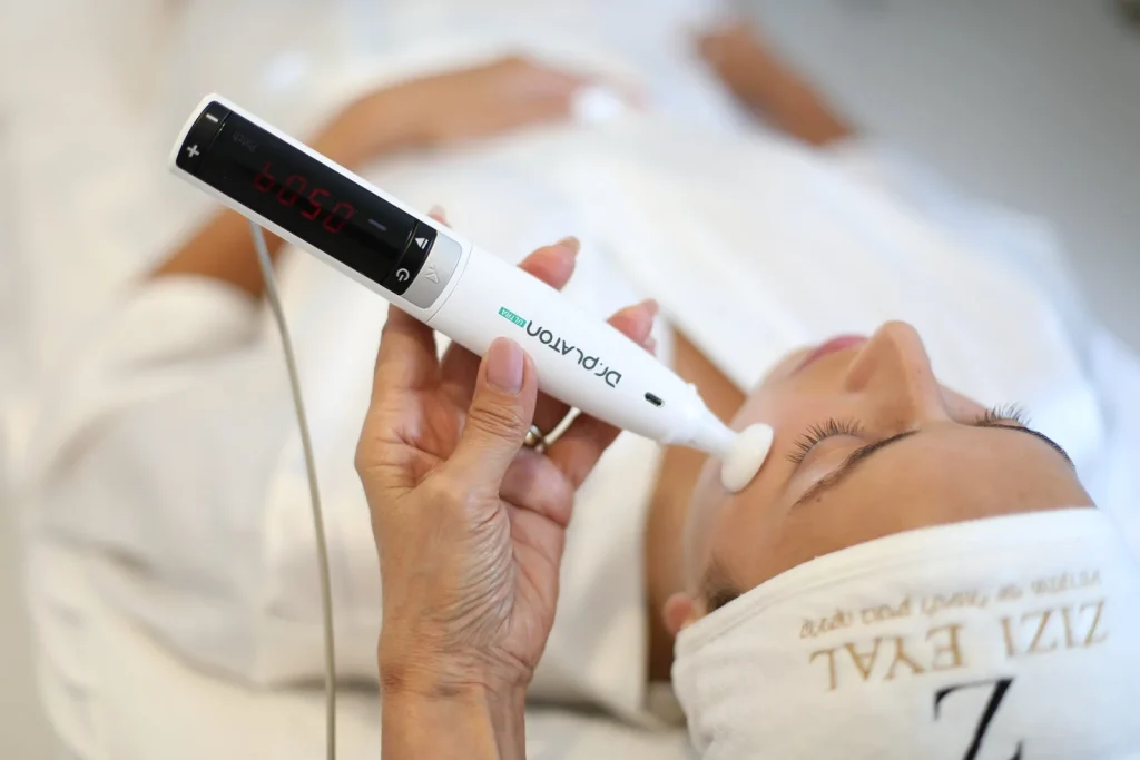 Dr.Platon Plasma là gì? Giải pháp hỗ trợ chăm sóc và phục hồi làn da